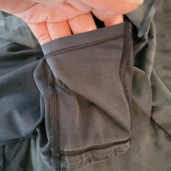 Lululemon Run Pace Setter 4-Way Stretch Skort Sz 6 Petal Camo Printed Black Coal - Picture 10 of 12